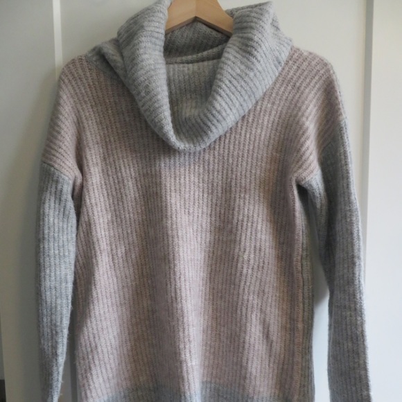 Cable & Gauge Knitted Sweater - Picture 2 of 5